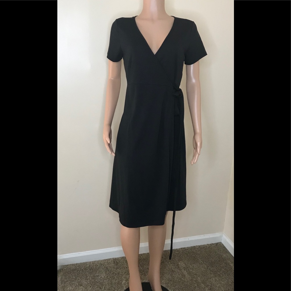 New Black Gap Maternity wrap dress medium